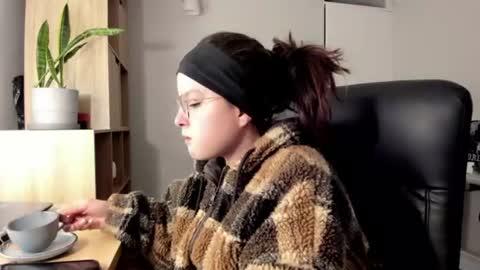 Snapshot of amanda_callum_ chatting on 07-03-26, 11:44 Katha online show from 07-03-26, 11:44