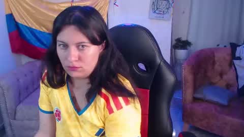 Snapshot of amanda_rousee chatting on 06-24-26, 04:00 Amanda online show from 06-24-26, 04:00