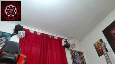 Amanda Valeska online show from 10-30-25, 05:46