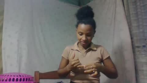 amandaaa25 online show from 10-05-25, 03:49