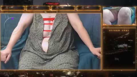 Snapshot of amandajugs chatting on 10-10-25, 06:18 Amanda online show from 10-10-25, 06:18