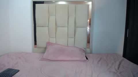 Snapshot of amandarousell chatting on 12-22-24, 12:07 AmandaRousel  online show from 12-22-24, 12:07