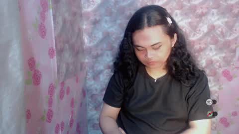 Snapshot of amandaxxx02 chatting on 07-28-26, 06:20 manda online show from 07-28-26, 06:20