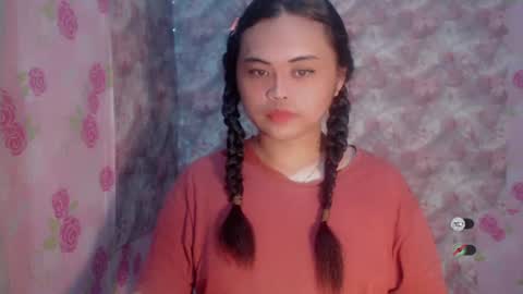 Snapshot of amandaxxx02 chatting on 07-31-26, 03:22 manda online show from 07-31-26, 03:22