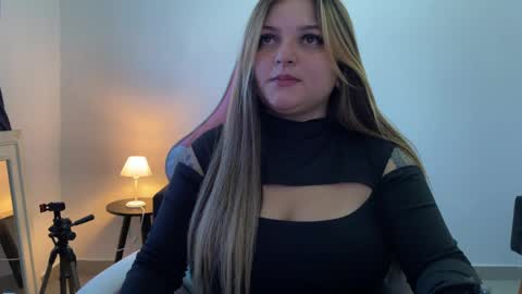 Snapshot of amandhaaa chatting on 04-29-26, 06:25 Amandha online show from 04-29-26, 06:25