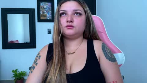 Snapshot of amandhaaa chatting on 05-24-26, 05:18 Amandha online show from 05-24-26, 05:18