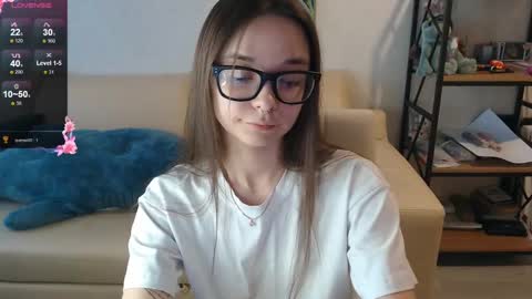 Snapshot of amaneli chatting on 12-20-24, 09:11 Mila online show from 12-20-24, 09:11