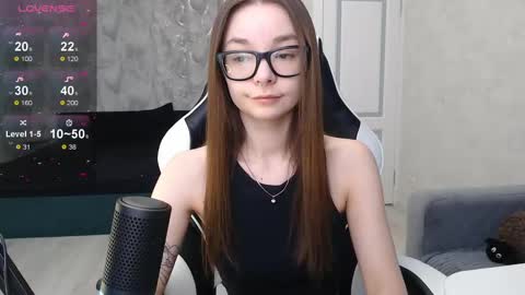 Snapshot of amaneli chatting on 02-17-25, 12:16 Mila online show from 02-17-25, 12:16