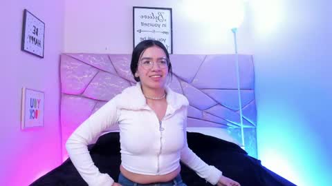 amara velle  online show from 04-11-26, 01:04