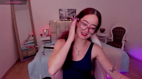 amaraa_couper1 online show from 02-14-26, 04:09