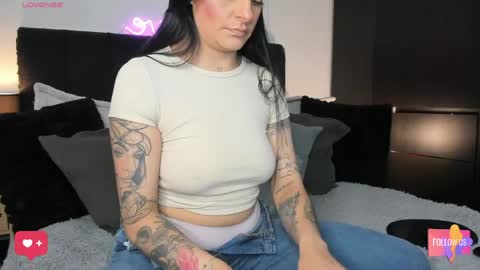 Snapshot of amarae chatting on 06-02-26, 02:13 Amara online show from 06-02-26, 02:13