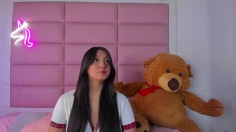 Snapshot of amaranttaylunay chatting on 05-28-26, 07:33 amaranttaylunay online show from 05-28-26, 07:33