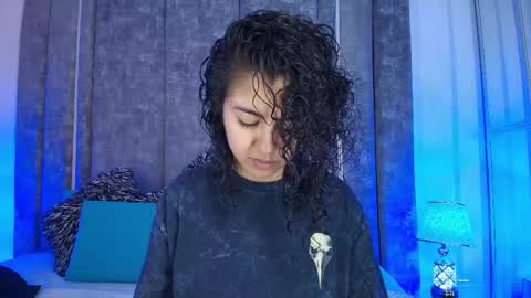 Snapshot of amarettho chatting on 02-18-26, 10:11 Emily online show from 02-18-26, 10:11