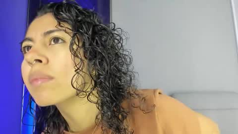 Snapshot of amarettho chatting on 02-26-26, 11:09 Emily online show from 02-26-26, 11:09