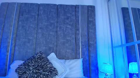 Emily online show from 03-05-26, 11:39