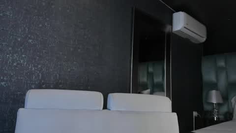 Emily online show from 03-30-26, 09:43