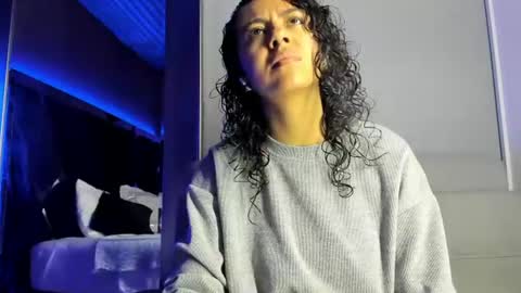 Snapshot of amarettho chatting on 06-17-26, 11:12 Emily online show from 06-17-26, 11:12