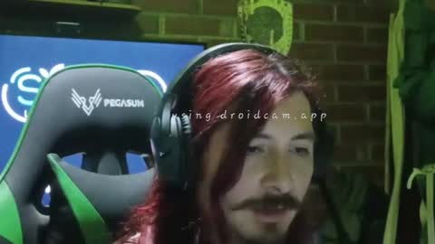 Snapshot of amaru_bf_experience chatting on 11-06-25, 02:12 Amaru online show from 11-06-25, 02:12