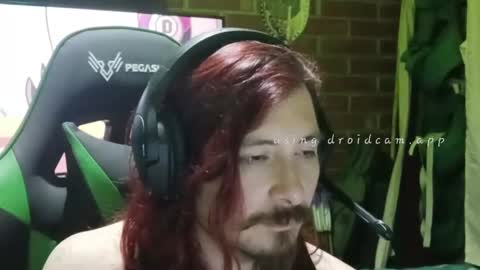 Snapshot of amaru_bf_experience chatting on 11-07-25, 02:44 Amaru online show from 11-07-25, 02:44