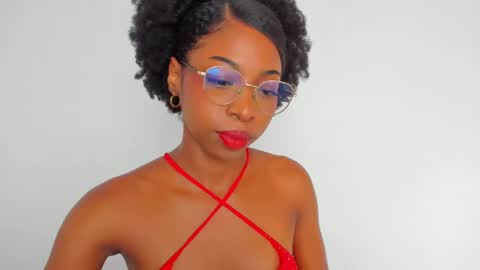 Snapshot of amatiistur chatting on 12-14-24, 07:14 Tammy online show from 12-14-24, 07:14