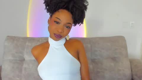 Snapshot of amatiistur chatting on 02-22-25, 05:02 Tammy online show from 02-22-25, 05:02