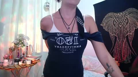 Amatista  Next stream 9 DEC 1 PM COLOMBIAN TIME  miss u and love u online show from 01-28-25, 11:28