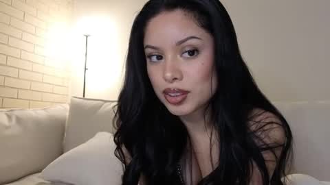 amaya_floress online show from 02-11-26, 11:26