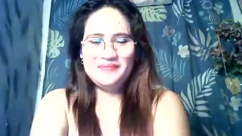 Snapshot of amazing_angel22 chatting on 09-23-25, 04:10 amazing angel online show from 09-23-25, 04:10