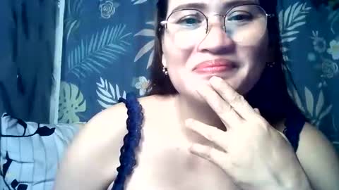 Snapshot of amazing_angel22 chatting on 09-29-25, 06:57 amazing angel online show from 09-29-25, 06:57