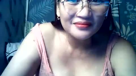 Snapshot of amazing_angel22 chatting on 10-10-25, 07:24 amazing angel online show from 10-10-25, 07:24