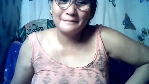 Snapshot of amazing_angel22 chatting on 07-05-26, 04:19 amazing angel online show from 07-05-26, 04:19