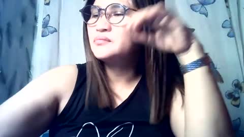Snapshot of amazing_angel22 chatting on 07-10-26, 10:23 amazing angel online show from 07-10-26, 10:23