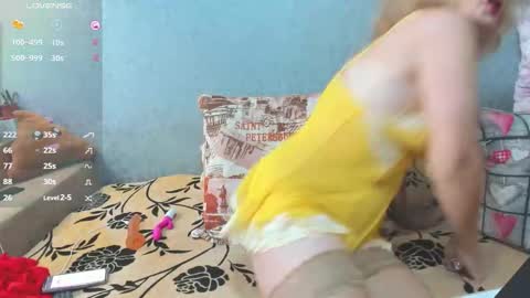 Snapshot of amazing_big_butt chatting on 10-19-25, 06:58 Lissy online show from 10-19-25, 06:58