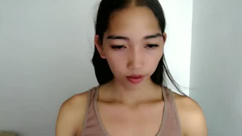 Snapshot of amazing_gracexx chatting on 05-18-26, 09:15 CALL ME GRACE online show from 05-18-26, 09:15
