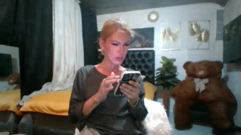 kendra online show from 10-19-25, 03:29