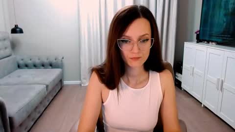 Snapshot of amazingeyes89 chatting on 12-29-24, 03:24 Izza online show from 12-29-24, 03:24