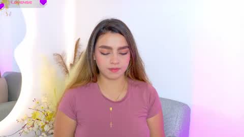 Snapshot of ambar_carterr chatting on 06-10-26, 03:39 Ambar online show from 06-10-26, 03:39