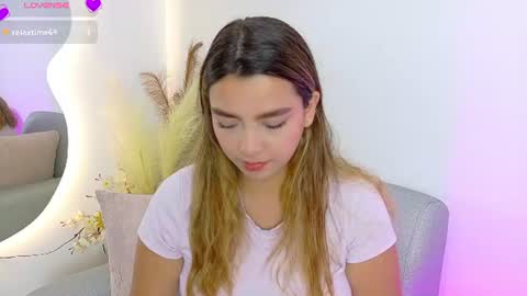 Snapshot of ambar_carterr chatting on 06-26-26, 12:37 Ambar online show from 06-26-26, 12:37