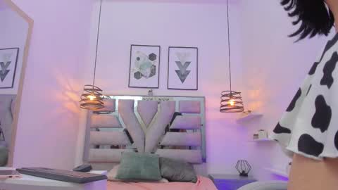 ambar_cullen online show from 11-22-25, 08:52