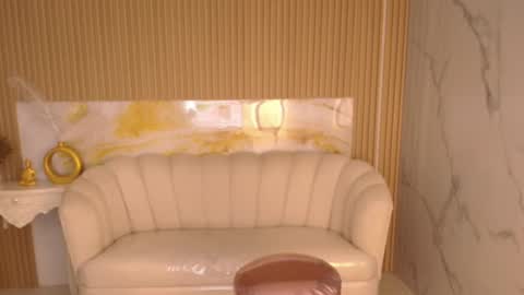 Snapshot of ambar_fox_s chatting on 09-09-25, 08:30 Ambar online show from 09-09-25, 08:30