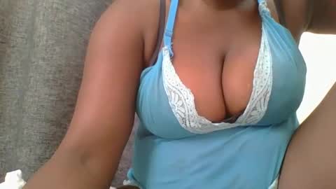 Mia online show from 12-20-24, 02:16