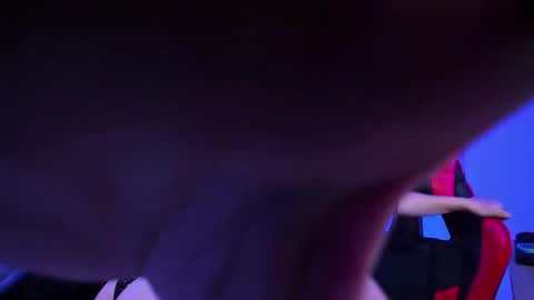 Snapshot of ambar_love22 chatting on 11-05-25, 11:49 ambar_love22 online show from 11-05-25, 11:49