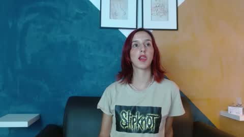 Snapshot of ambar_roux1 chatting on 01-29-25, 07:00 ambar_roux1 online show from 01-29-25, 07:00