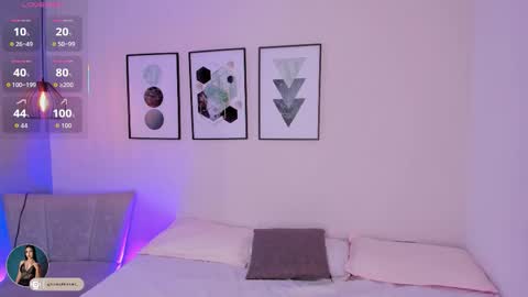 ambarevans_ online show from 11-09-25, 12:14