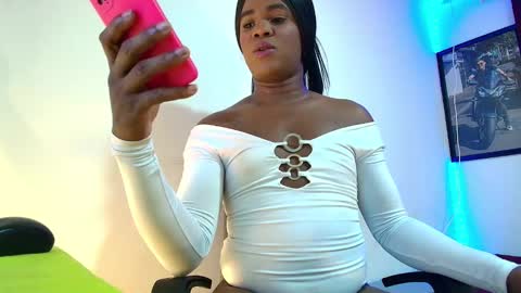 ambargil__ online show from 01-08-25, 03:50