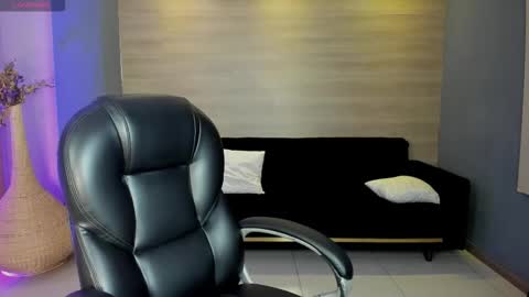 Ambar  online show from 12-15-25, 11:14