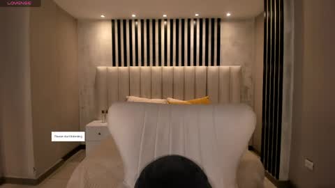 Snapshot of ambarjames_ chatting on 06-06-26, 11:04 Ambar online show from 06-06-26, 11:04