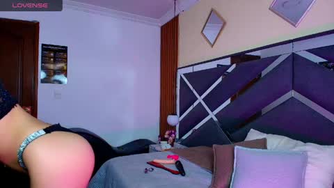 Ambar Ross online show from 05-14-26, 01:40