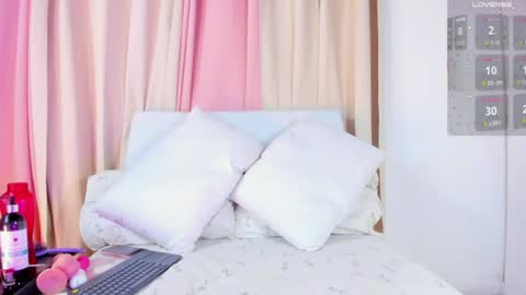 Snapshot of ambarr_stone chatting on 06-18-26, 09:25 Ambar online show from 06-18-26, 09:25