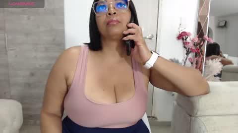 Snapshot of ambarsofhia chatting on 06-25-26, 08:57 Amber Sofhia online show from 06-25-26, 08:57